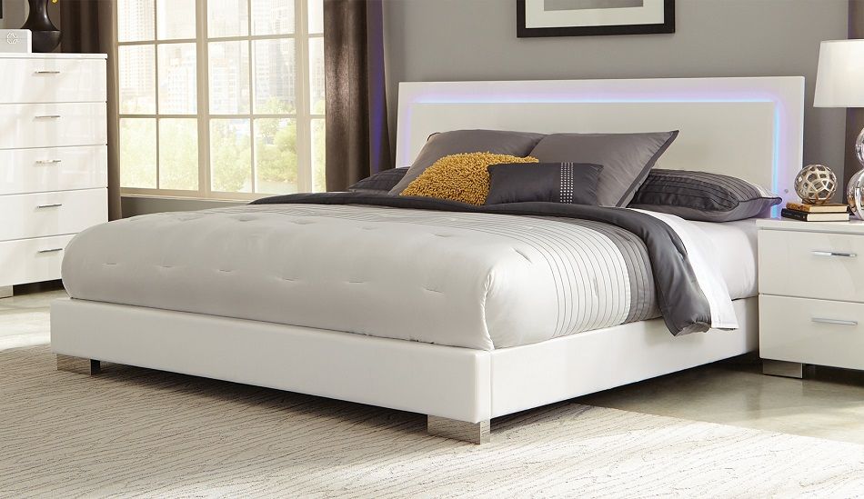 Coaster Furniture Felicity 203500 Whitemodern Bedroom Set